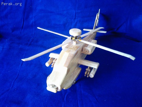 阿帕奇武装直升飞机1.jpg